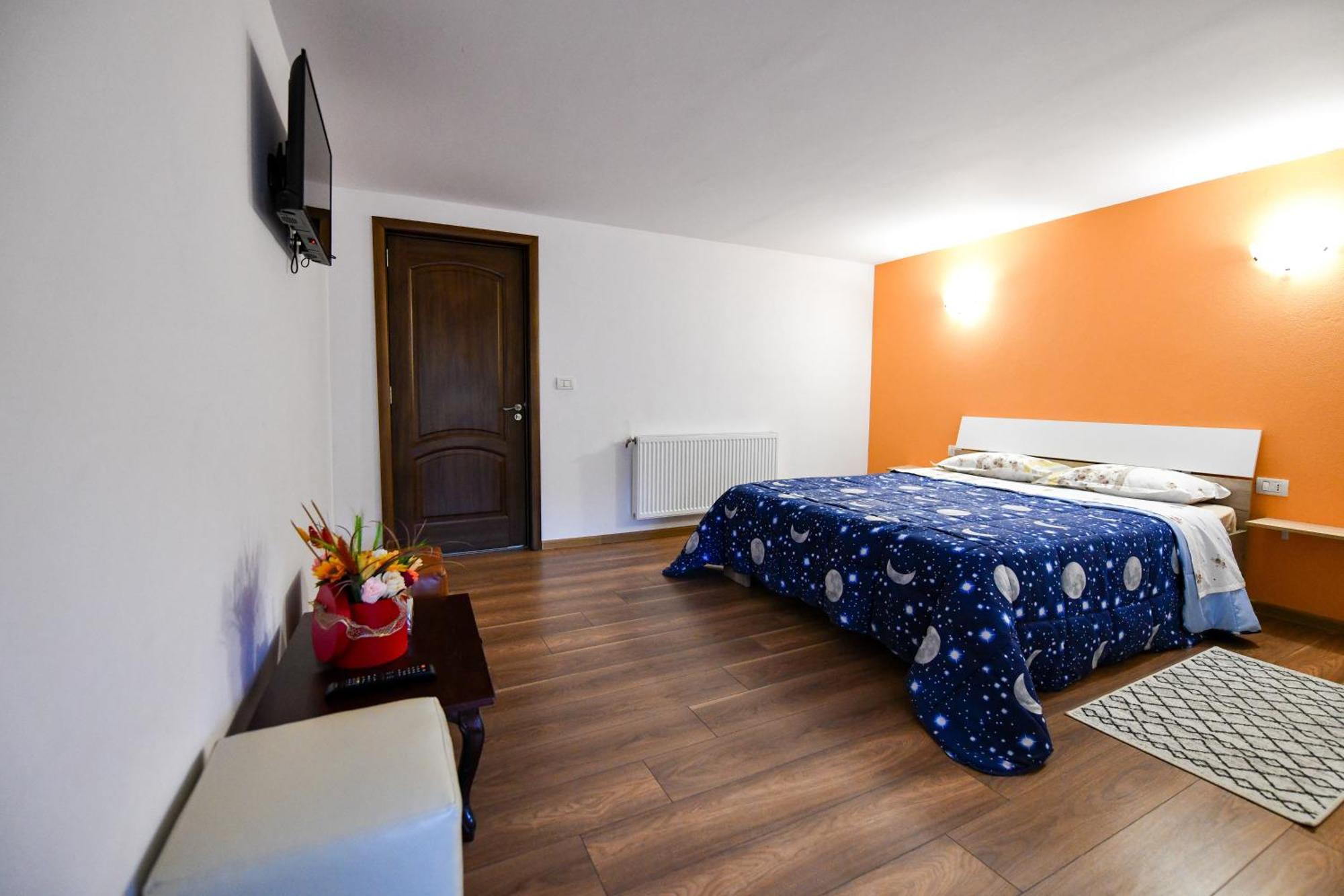 Villa Castellino Tîrgu Ocna Екстериор снимка