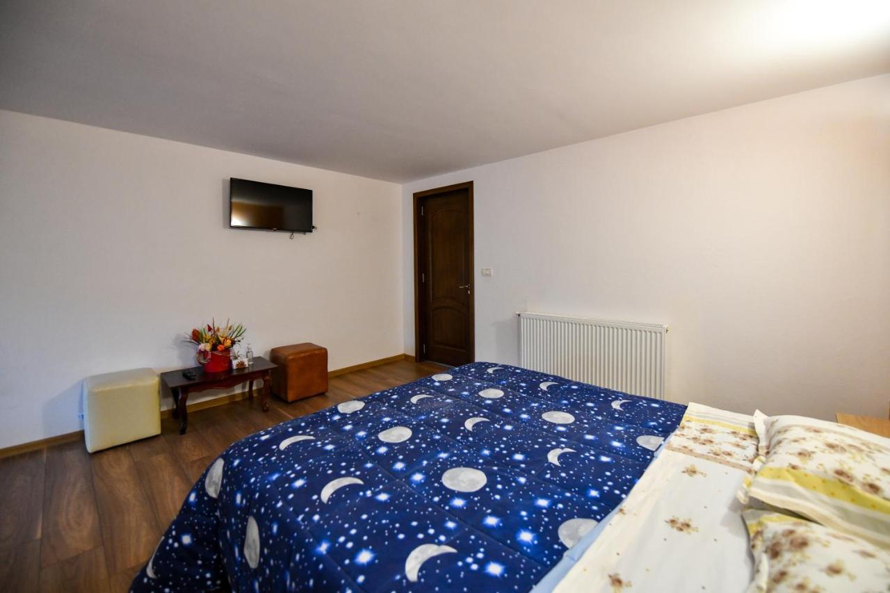 Villa Castellino Tîrgu Ocna Екстериор снимка