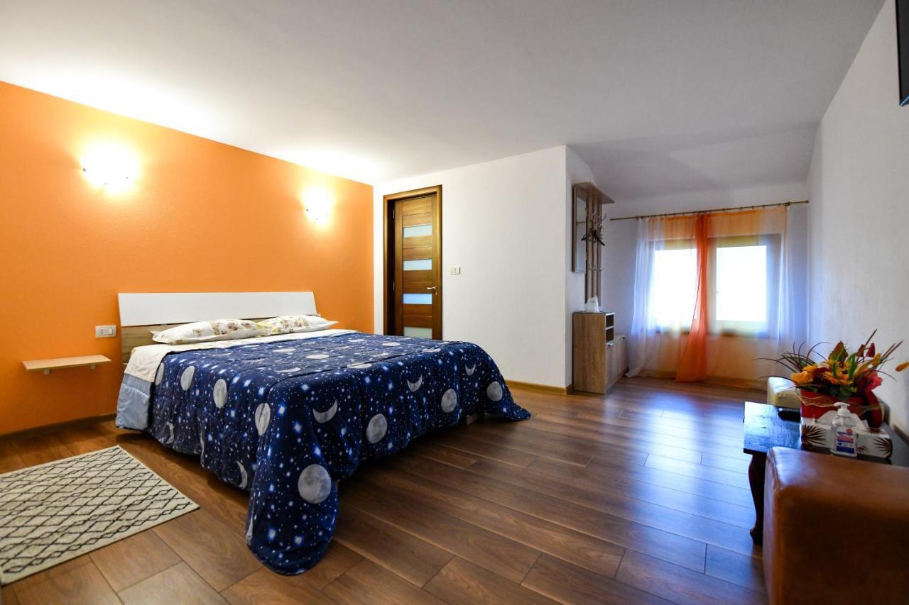Villa Castellino Tîrgu Ocna Екстериор снимка
